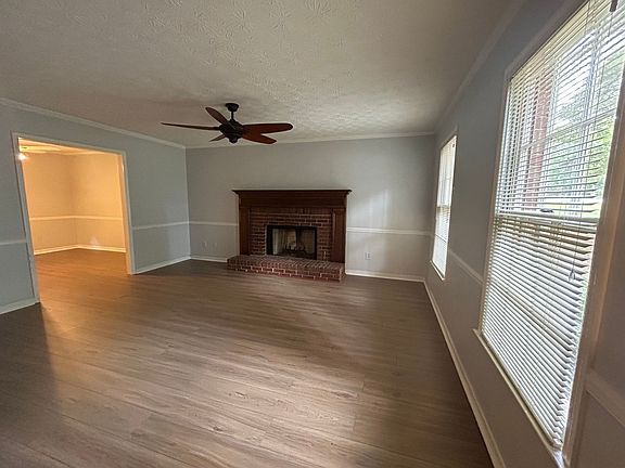 5th image of 204 Planceer Pl