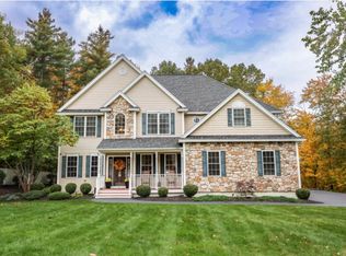 17 Post Rd, Hooksett, NH 03106