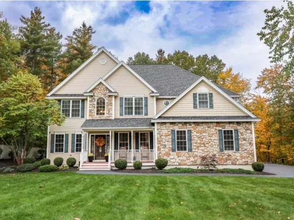 17 Post Road, Hooksett, NH 03106