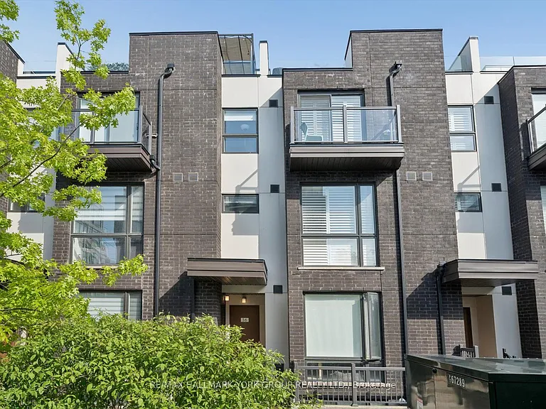 24 Fieldway Rd #16 — Photo 2