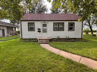 621 S Roosevelt Ave, Kankakee, IL 60901