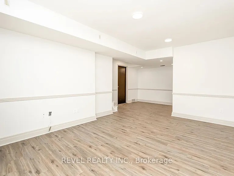5 Sandhurst Ct — Photo 15