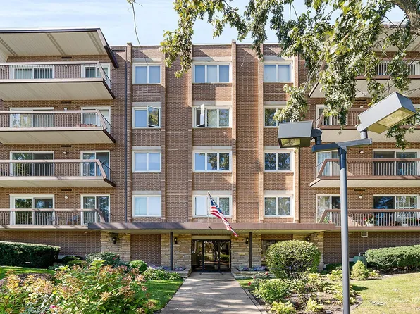 9500 N Washington St APT 502, Niles, IL 60714