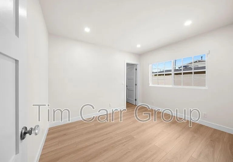 1801 Clay St — Photo 10