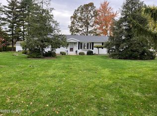 3223 Cremean Rd, Lima, OH 45807