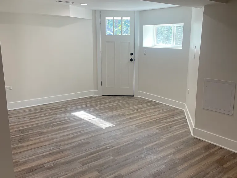 4135 N Monticello Ave #G — Photo 3