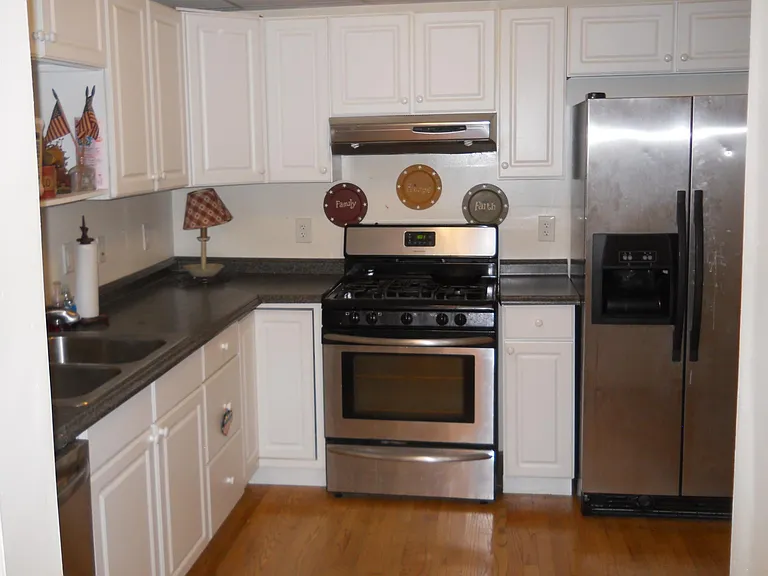 411 Goslin Rd — Photo 10