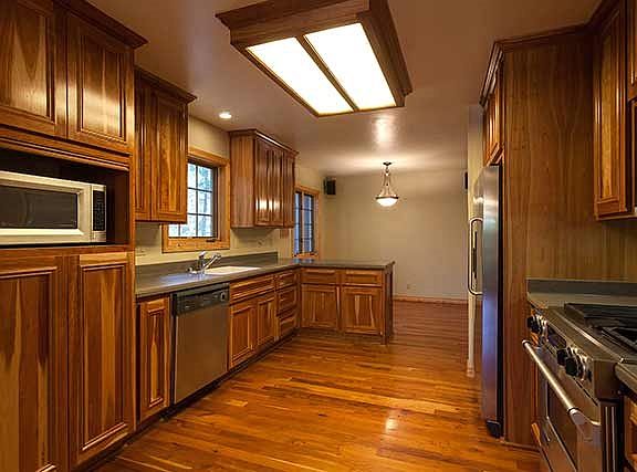 4th image of 10846 Laurelwood Dr #3