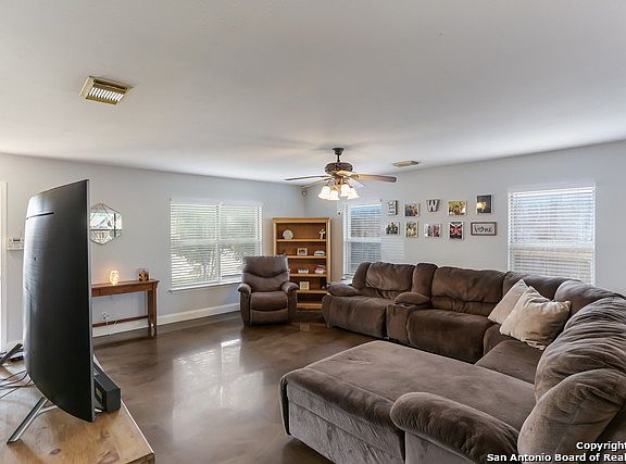 5th image of 7315 Arbeth Pl