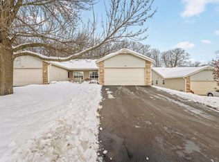 2422 Arnold Ave, Rockford, IL 61108