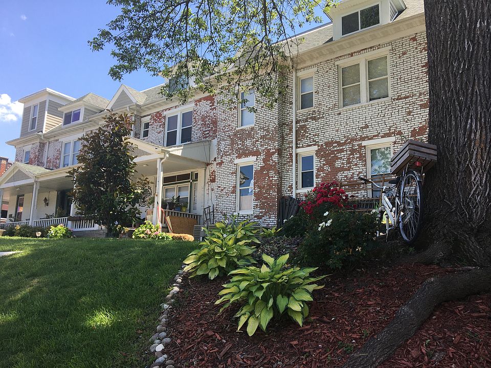 1st image of 920 Cherry St APT 204