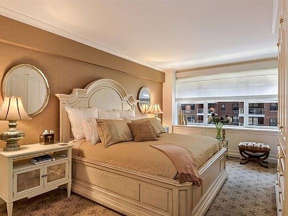 3rd image of 45 Sutton Pl S APT 15B