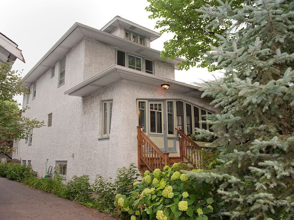 1st image of 532 Clarence Ave