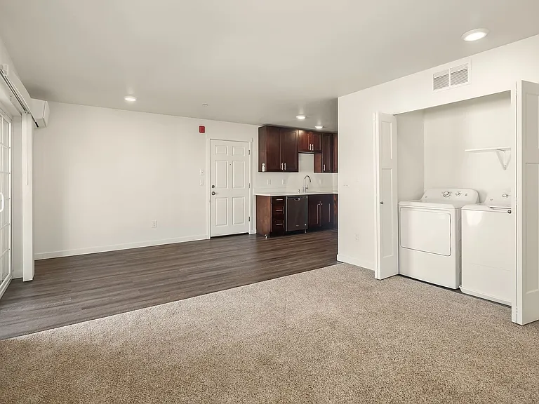 The Lake Apartments — Photo 8