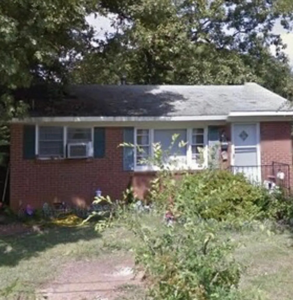 1722 Trexlar Ave — Photo 1