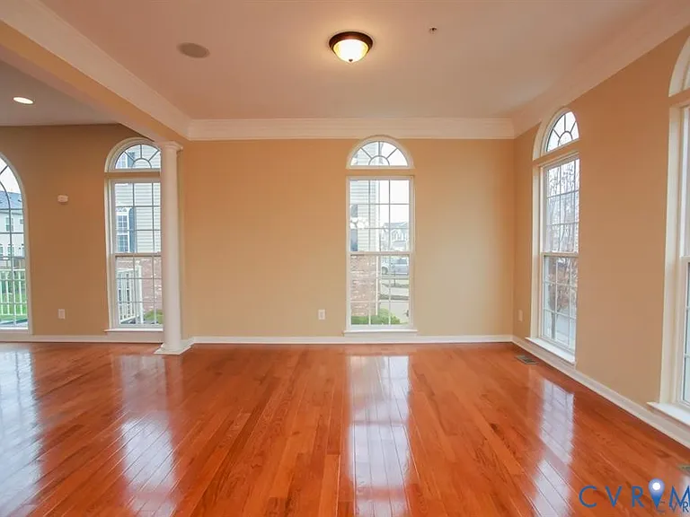 2910 Murano Way — Photo 6