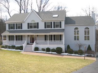 14 Golden Corner Way, Randolph, NJ 07869