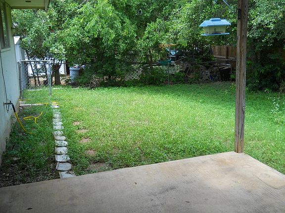4th image of 309 Briarwood Dr