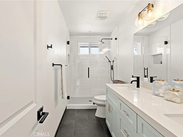 24701 Nympha Dr — Photo 52