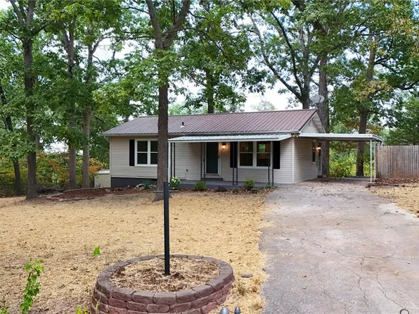 4343 Center Dr, De Soto, MO 63020