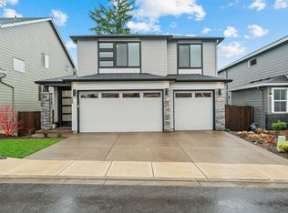 723 SW 49th Dr, Gresham, OR 97080