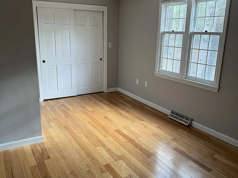 887 Wellman Ave — Photo 6