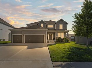 1073 N Sumac St, Olathe, KS 66061