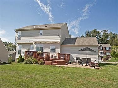 2nd image of 106 Lawnview Ct