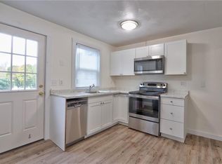 19 W Main St APT 1, Waterloo, NY 13165