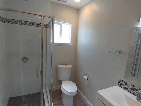5th image of 276 S 20th St