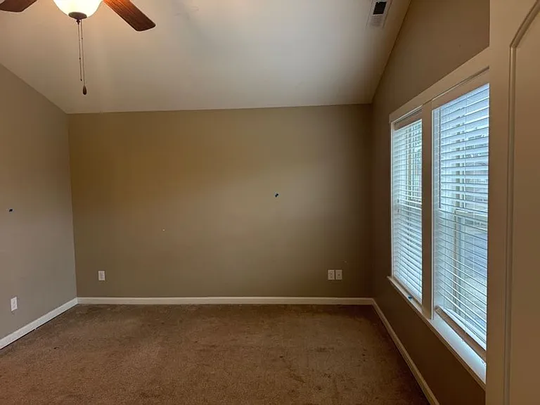 2706 NE 130th Ct — Photo 32