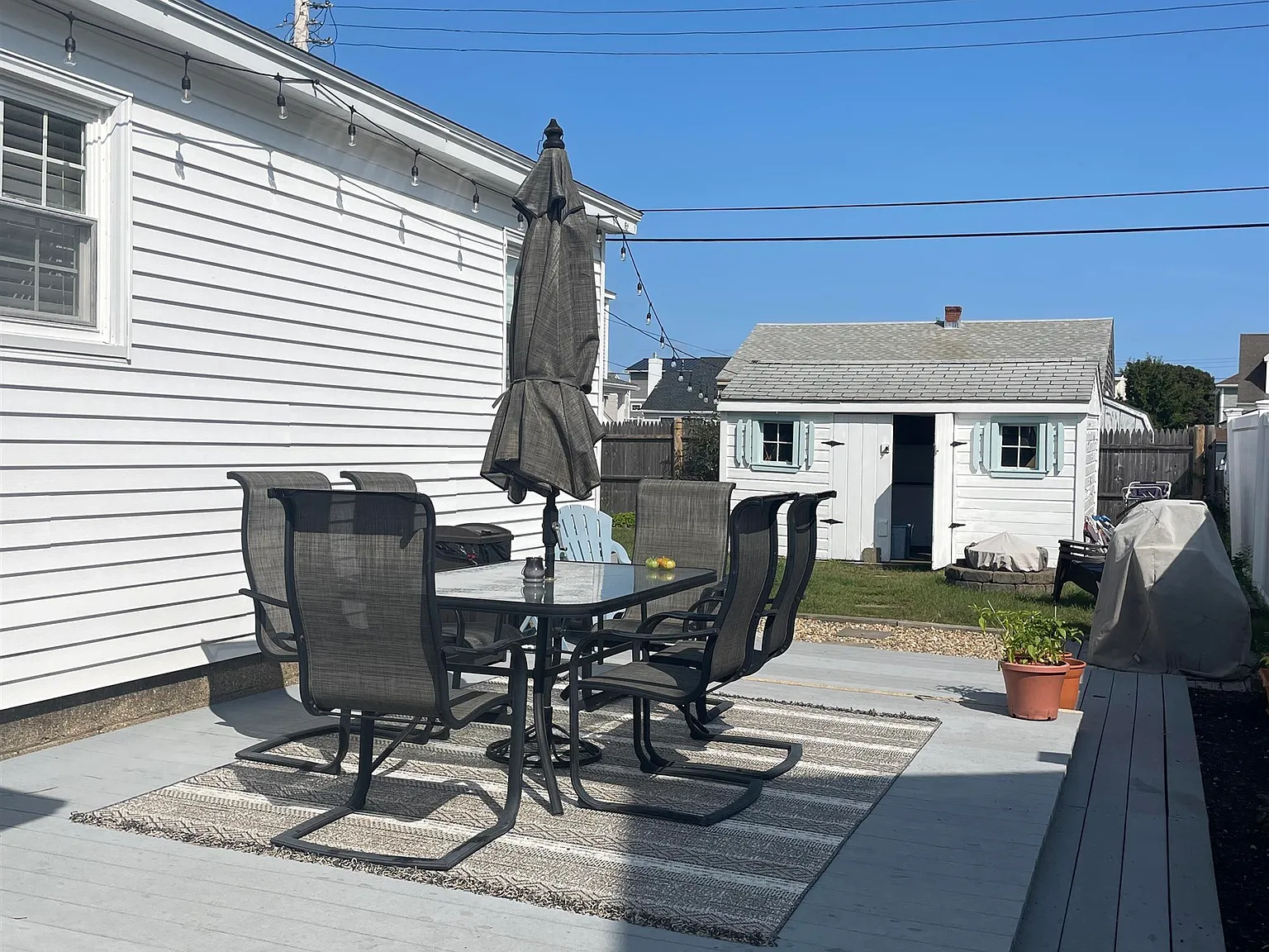 3 bed, 1.0 bath, 1186 sqft, $2,600 — Photo 3