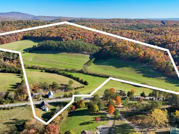 14088 Hollow Rd, Hancock, MD 21750