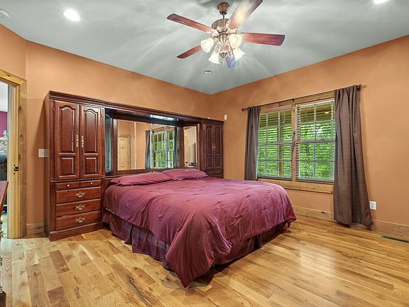 20th image of 1746 Molly Hollow Rd