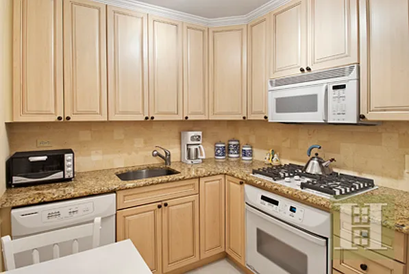 Sold by Halstead Real Estate | media 20