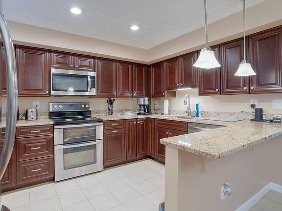 4th image of 7955 Tyson Oaks Cir