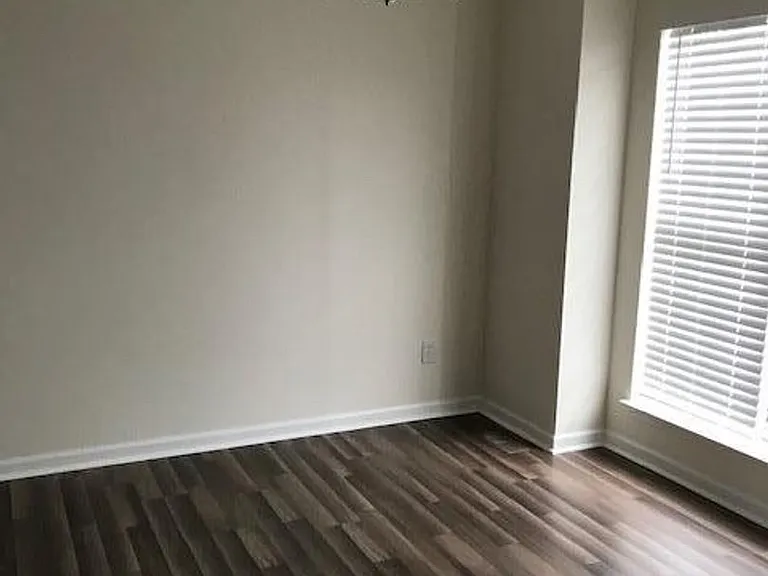 1432 Hilltop Dr — Photo 12