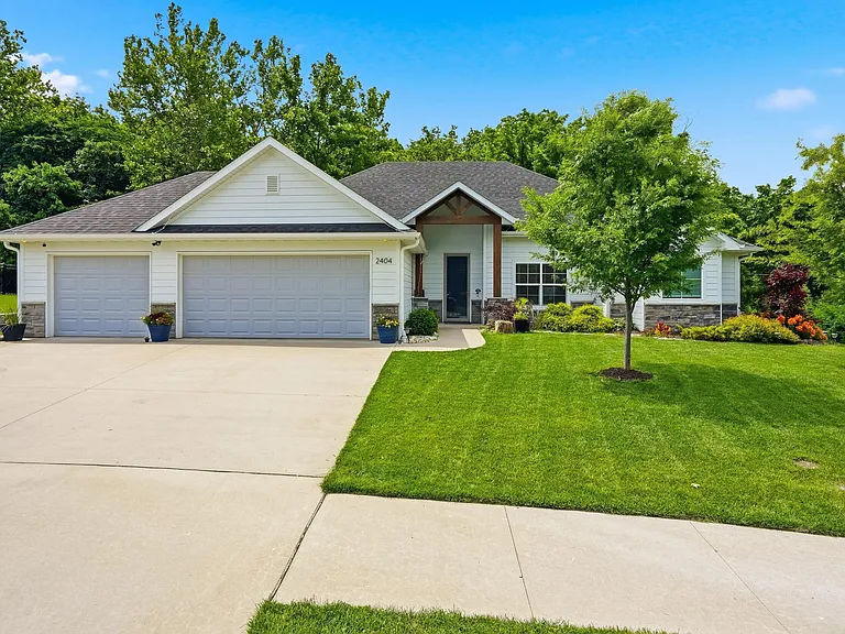 2404 Baxley Dr — Photo 46