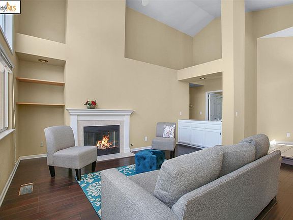 5th image of 4580 Cove Ln