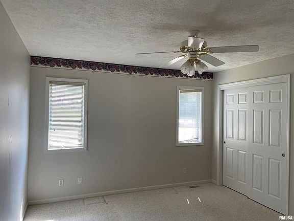 5th image of 301 Shannon Dr N