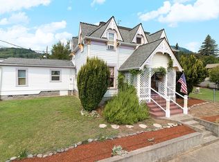 230 NW 1st Ave, Myrtle Creek, OR 97457