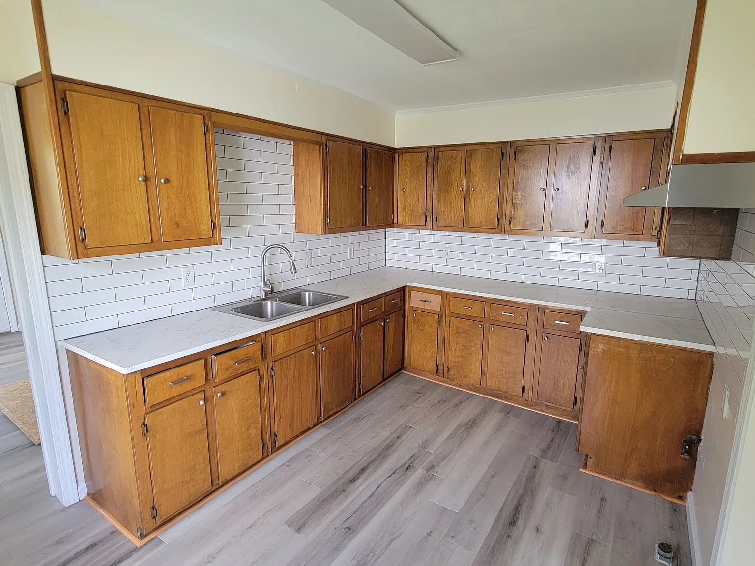 609 West 75th Street - 1 — Photo 3