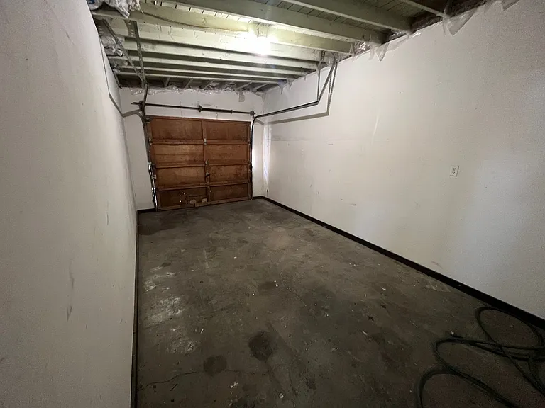 1619 W Pheasant St — Photo 34