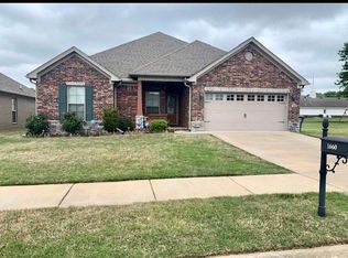 1660 Churchill Dr, Conway, AR 72034