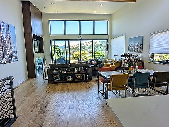 Top floor Great Room