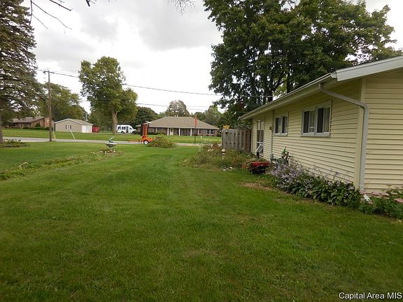 5th image of 9 Circle Dr