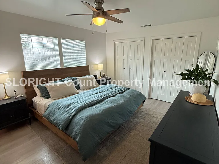 1156 Market Ave — Photo 5
