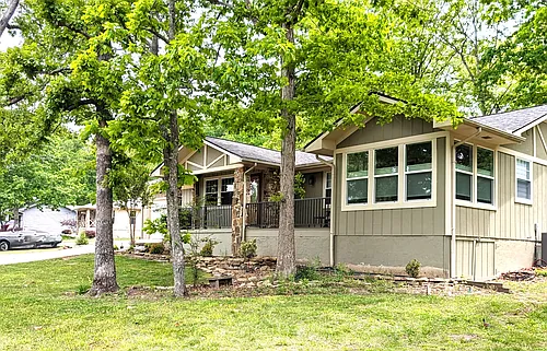 146 Lakeshire Dr Photo 1