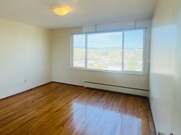 1350 Madison Ave #208 — Photo 8
