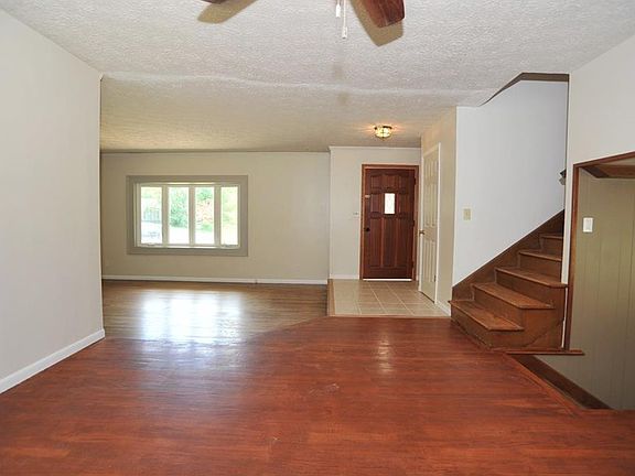 5th image of 8918 Westminster Ct